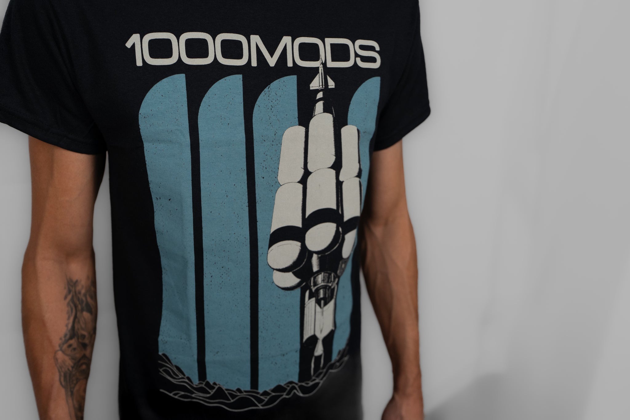 1000mods - Spaceship Tshirt